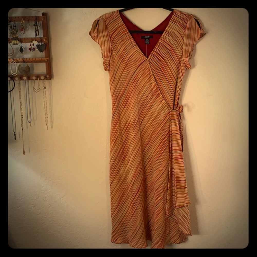 Alfani silk dress. NWT. 10P